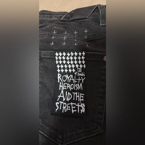 Brand new jeans don’t fit size 30